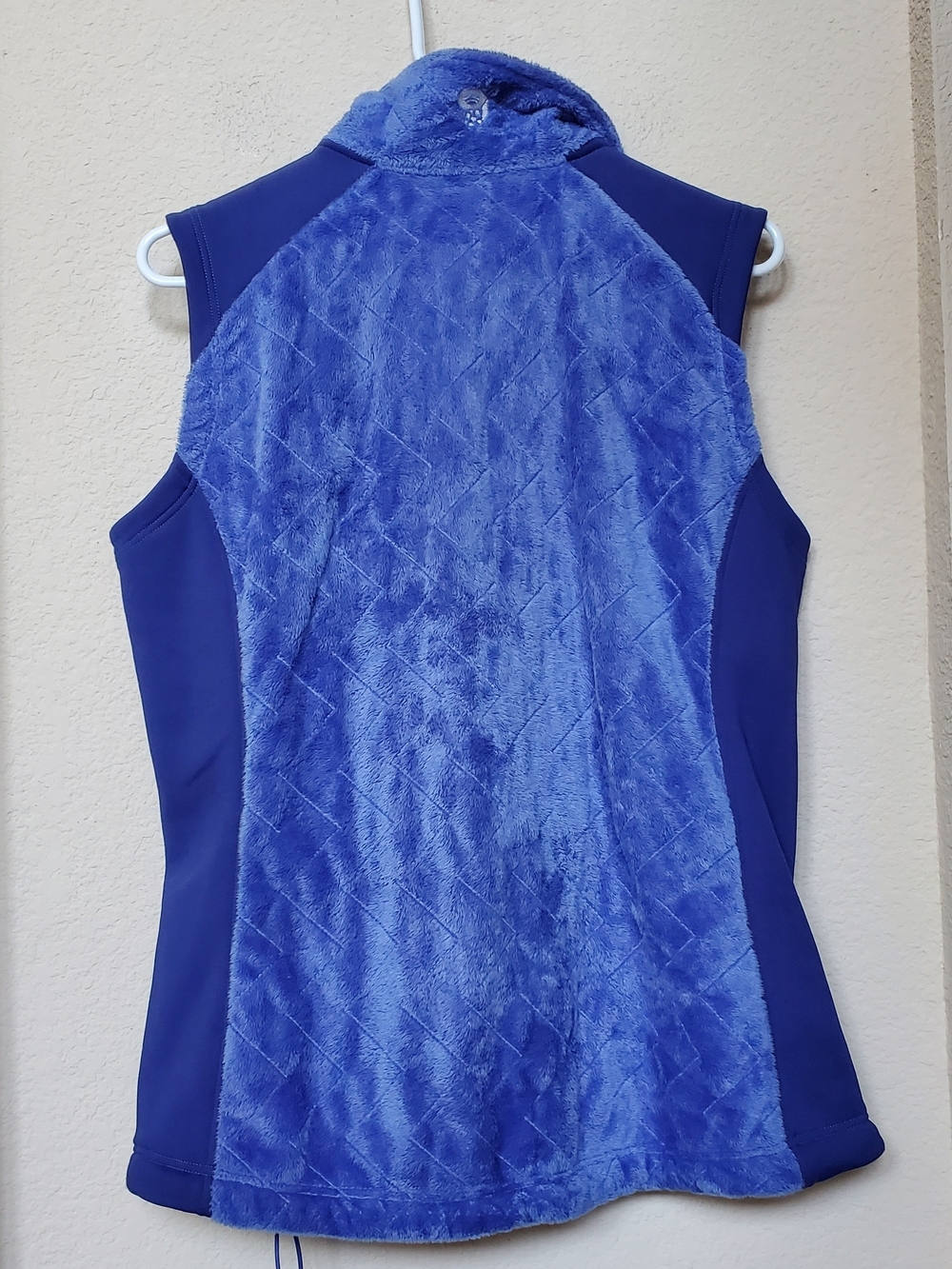 Mountain Hardwear Quilted Royal Blue Fleece Vest.  Size Large - Picture 5 of 8
